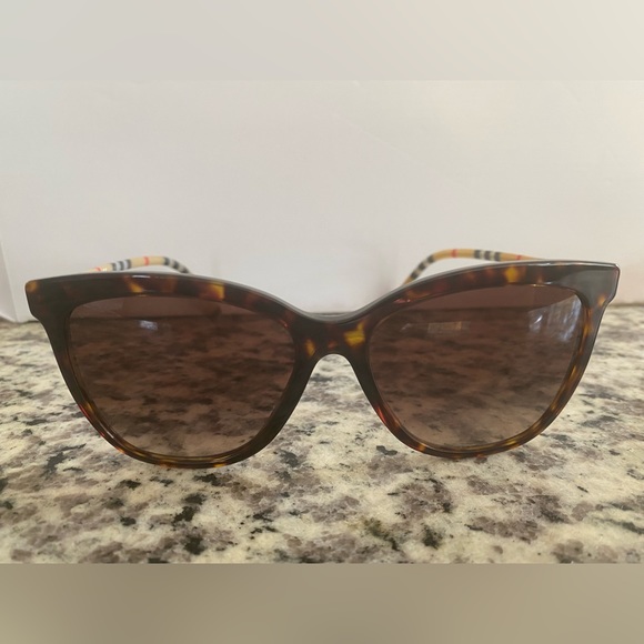Authentic Burberry Sunglasses - Picture 2 of 9